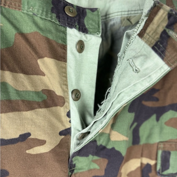 U.S. Military Woodland Camouflage BDU Pants – Medium Long – Cargo Style - Picture 4 of 6